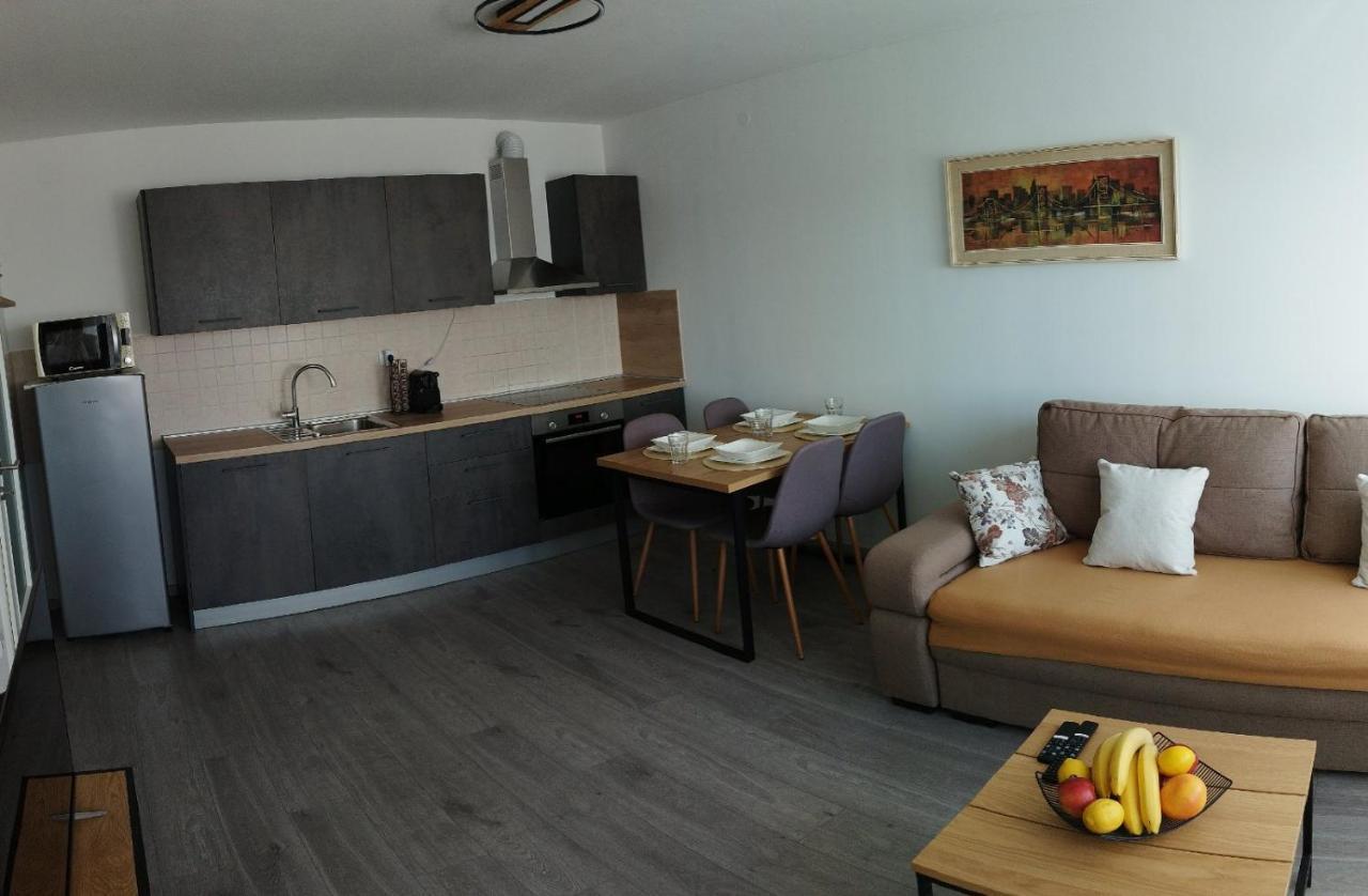 Apartment Luka Пула Екстериор снимка