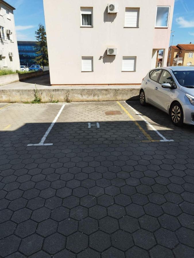 Apartment Luka Пула Екстериор снимка