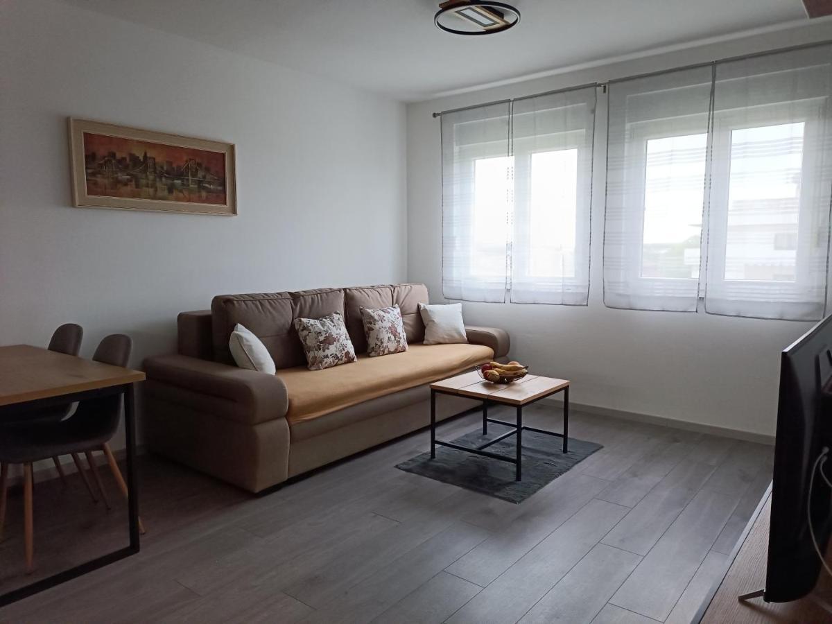 Apartment Luka Пула Екстериор снимка